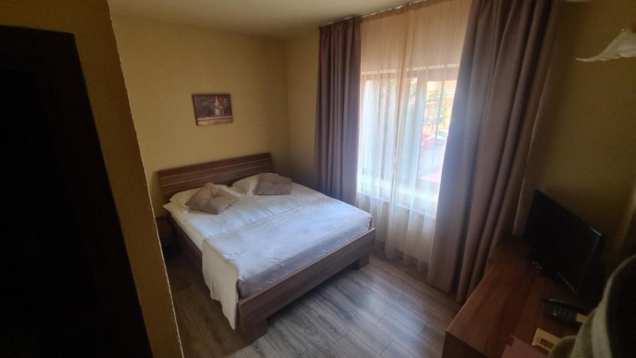 Hotel Gema Braşov Eksteriør bilde