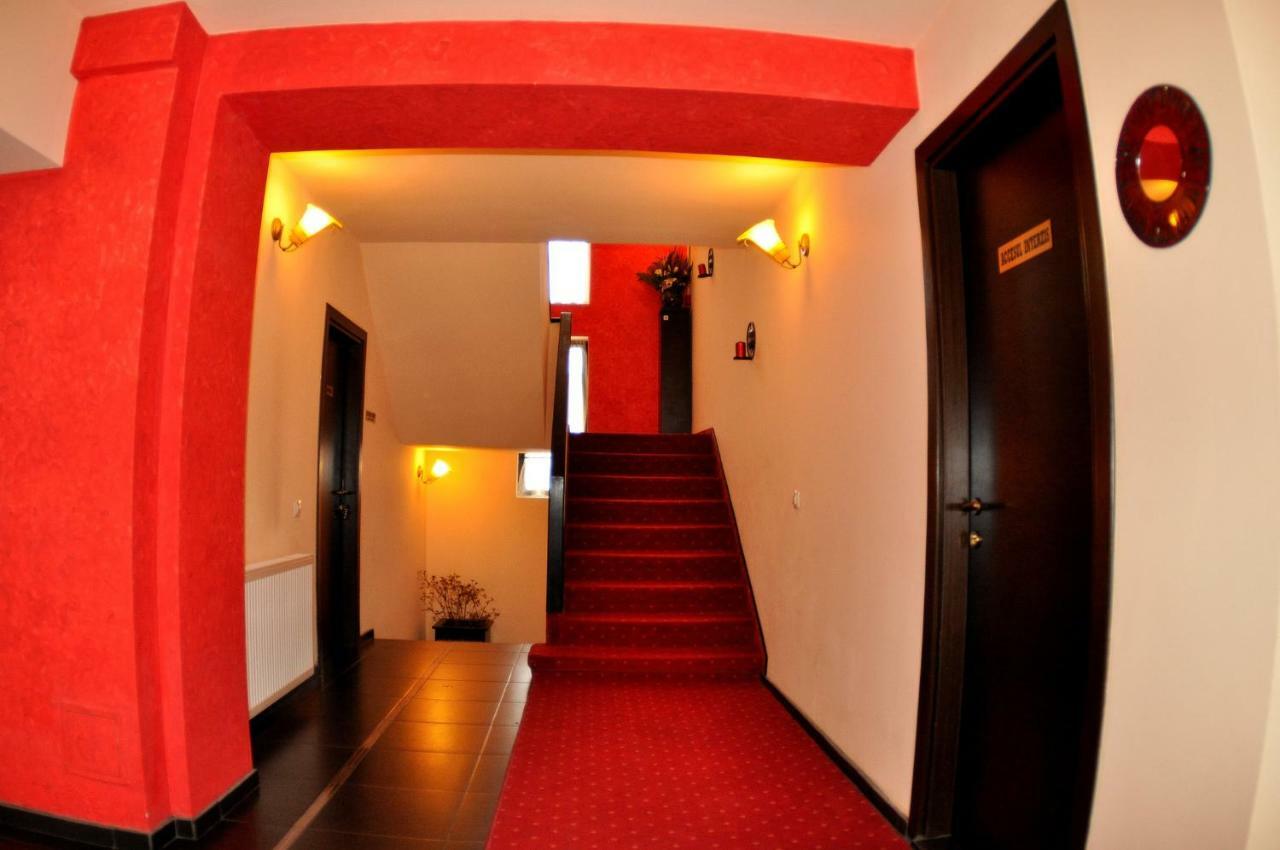 Hotel Gema Braşov Eksteriør bilde