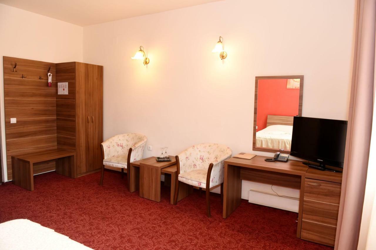 Hotel Gema Braşov Eksteriør bilde